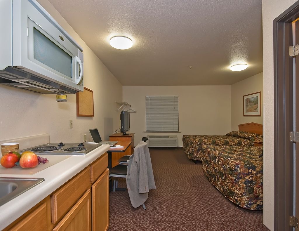 Woodspring Greenville Hotel